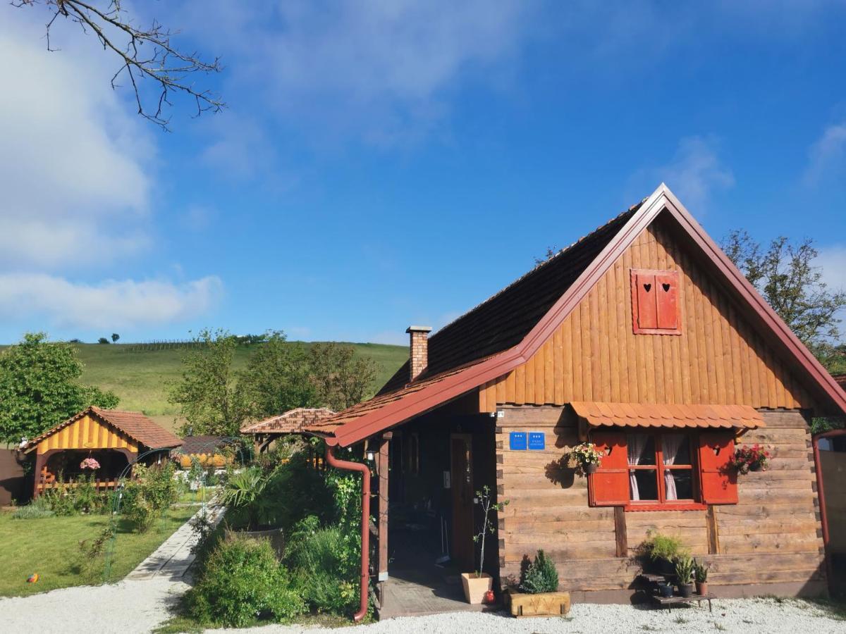 Pod Orehom Drvena Kuca I Sauna Otel Krapina Dış mekan fotoğraf