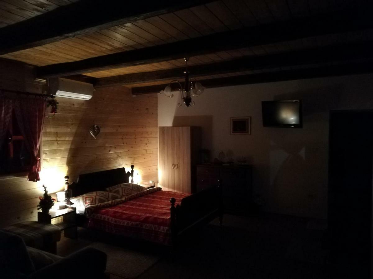 Pod Orehom Drvena Kuca I Sauna Otel Krapina Dış mekan fotoğraf