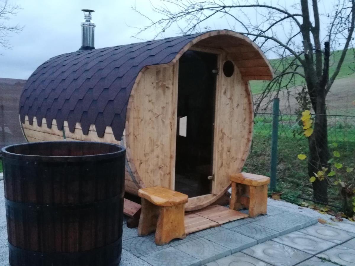 Pod Orehom Drvena Kuca I Sauna Otel Krapina Dış mekan fotoğraf